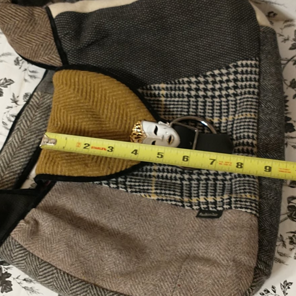 baabaaZuzu Wool Patchwork Upcycled Purse - Picture 12 of 14